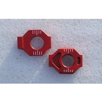 LEFT AXLE BLOCK RED THREADED , RR 2T/4T