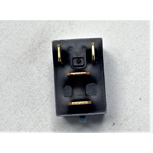 INJECTION/PUMP/COIL RELAY 1