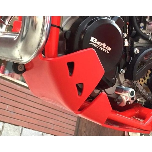 BASH GUARD STD SIZE RED PLASTIC X-TRAINER MY15-21