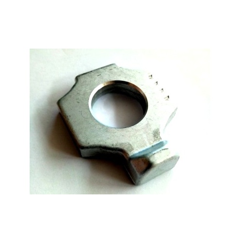 RIGHT AXLE BLOCK (NON THREADED), RR/XT 2ST/4ST