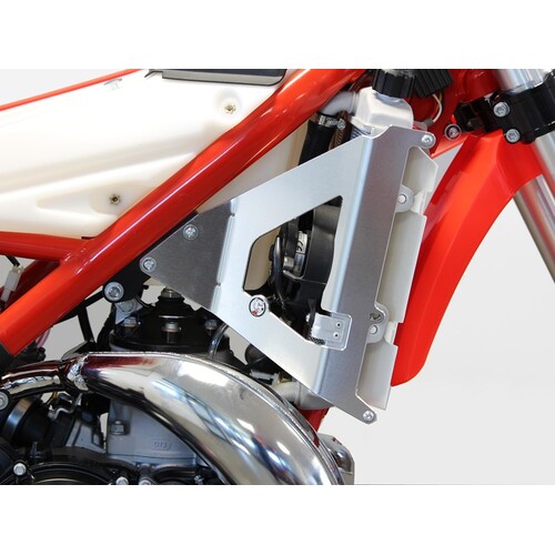 AXP XTREME RADIATOR GUARD/BRACE KIT XTRAINER MY23>